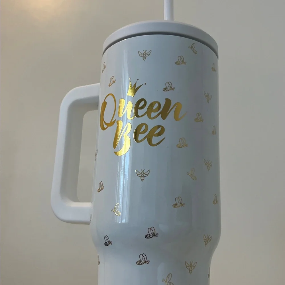Queen Bee Metal Tumbler - Picture 2 of 7